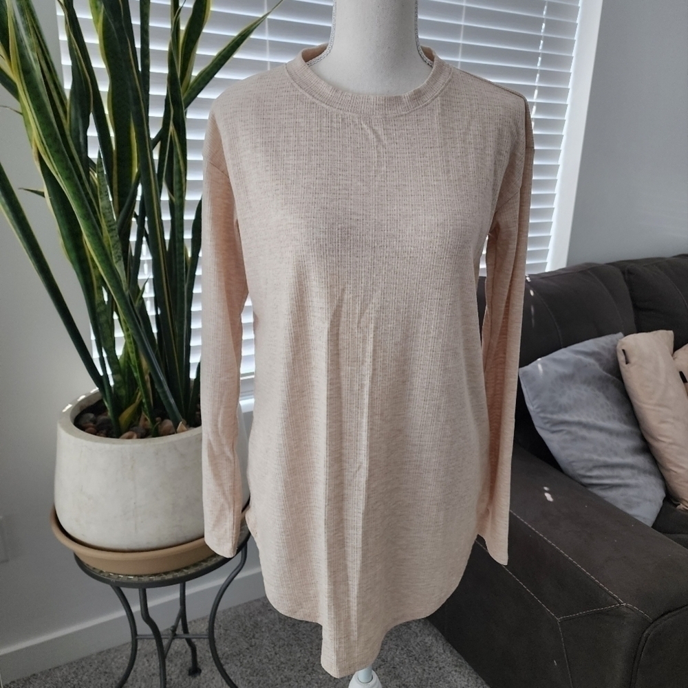 First Love Long Sleeve Tunic top size small. New without tags.